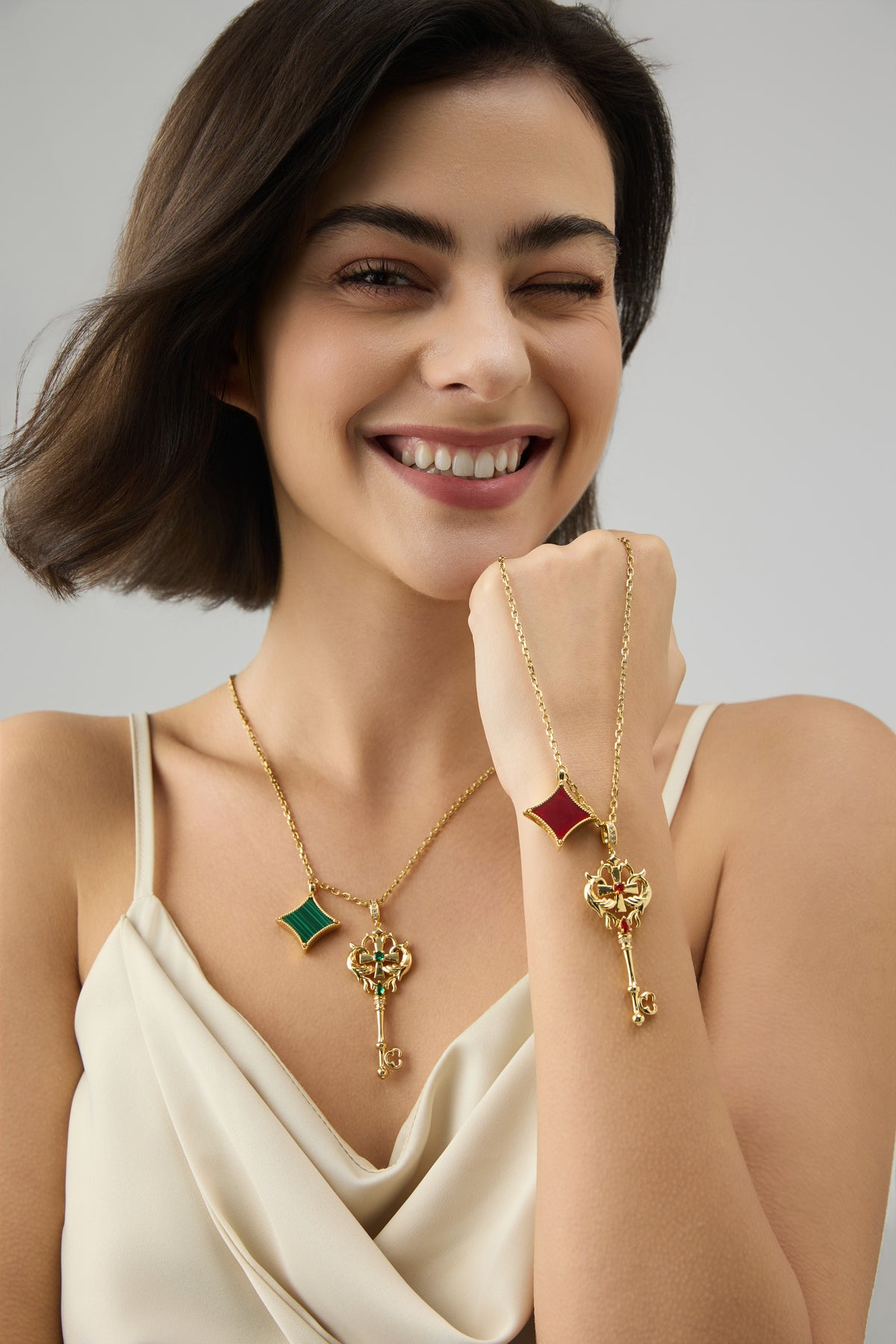 TAPMOMENT Faith Key NFC Necklace